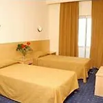 Hotel Cova Da Iria 3*