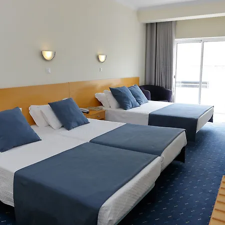 فندق Cova Da Iria 3*