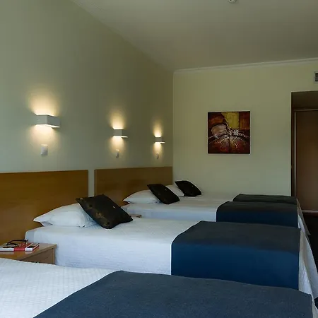 Cova Da Iria 호텔 3*