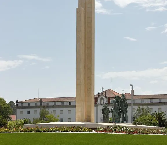 Cova Da Iria ホテル 3*