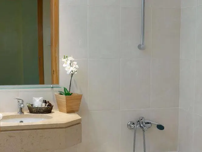 Cova Da Iria ホテル 3*